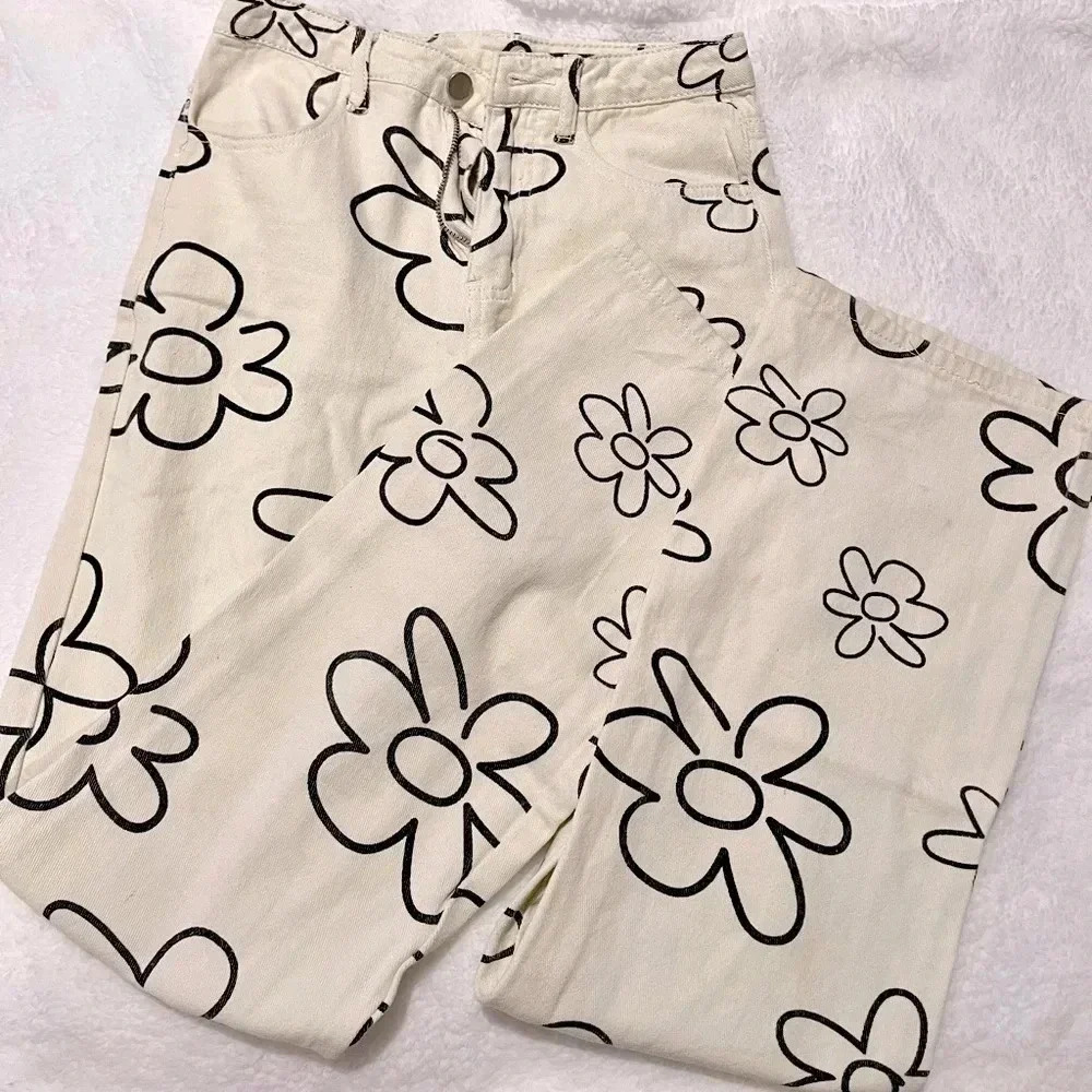 White-Beige Y2K Flower Pants size x smalll